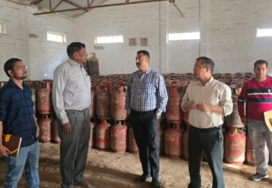 जिला प्रशासन की बड़ी कार्यवाही, 17 गैस एजेंसियों, 45 प्रतिष्ठानों; 05 पेट्रोलपम्प का औचक निरीक्षण