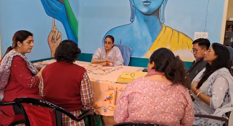 प्रदेश के नारी निकेतनों में होगी मनोचिकित्सकों की नियुक्तिः मंत्री रेखा आर्या