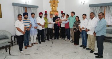 कानून व्यवस्था को लेकर कांग्रेस के प्रतिनिधिमंडल ने राज्यपाल से की भेंट