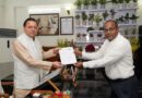 मुख्य निर्वाचन अधिकारी ने सीएम पुष्कर सिंह धामी धामी को सौंपा गणना फॉर्म