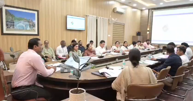 अपर मुख्य निर्वाचन अधिकारी ने देहरादून में एसआईआर कार्यों की विधानसभावार समीक्षा की