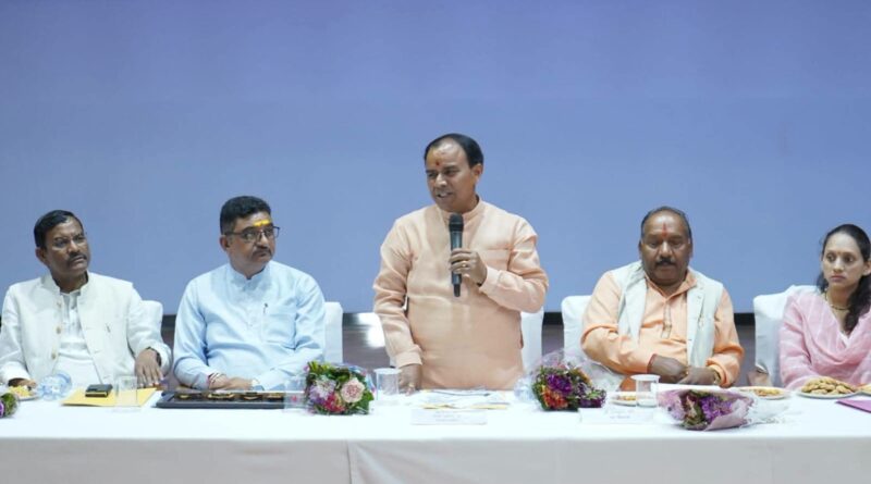 सहकारिता से सशक्त होंगे किसान, युवा और महिलाएंः डॉ. धन सिंह रावत