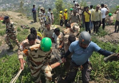 झड़ीपानी-कोल्हूखेत मार्ग पर कार खाई में गिरी, चार लोगों की मौत