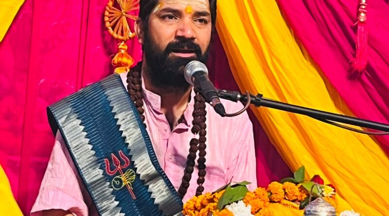 मंदिर,सत्संग और गुरु दर्शन के लिए जब भी जाएं अहंकार को त्याग कर जाना चाहिए: आचार्य महामाया प्रसाद