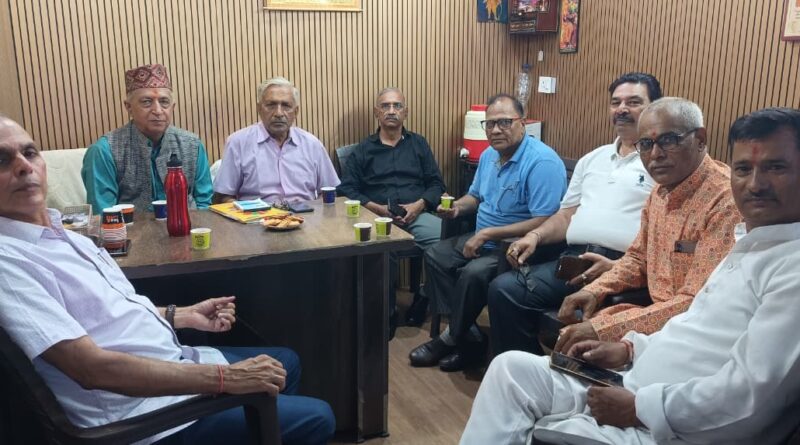 सांसद पप्पू यादव द्वारा संसद भवन के मकर द्वार पर भगवा वेश धारण कर की गई नौटंकी सनातन व संतों की तपस्या को बदनाम करने का षड़यंत्र: रामप्रसाद गौतम