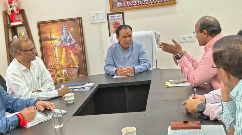 तकनीकी शिक्षा विभाग प्रदेशभर में आयोजित करेगा रोजगार मेले, विभागीय मंत्री डा. रावत ने बैठक में अधिकारियों को दिये निर्देश