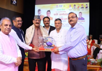 स्वतंत्रता दिवस की पूर्व संध्या पर नगर निगम में गूंजा देशभक्ति और उत्तराखंड की संस्कृति का स्वर