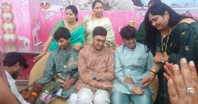 मेहंदी समारोह आयोजित किया गया