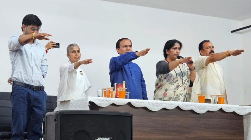 बेटियां उठायेंगी नशे के विरुद्ध मशालः डाॅ. धन सिंह रावत, एमकेपी पीजी काॅलेज से 100 दिवसीय नशामुक्ति महाभियान का शुभारम्भ