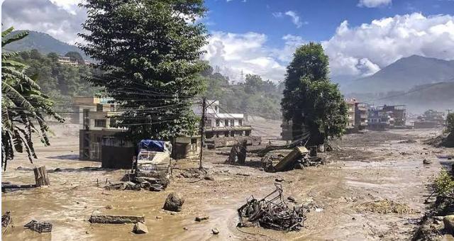 नेपाल में बाढ़ से मृतकों की संख्या 359 हुई, हजारों लोग लापता
