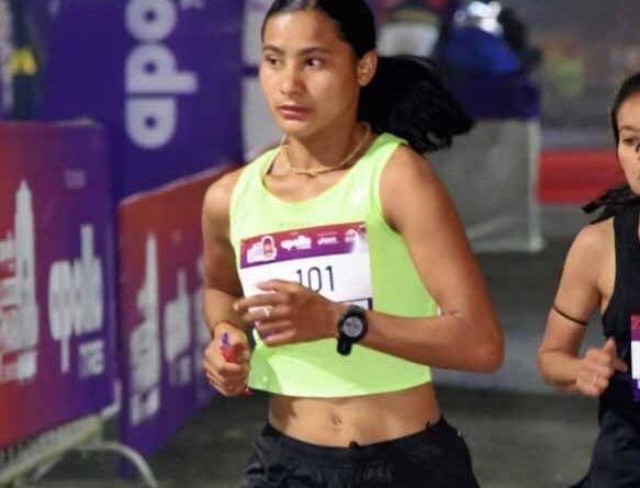 चमोली जिले के सीमांत वाण गांव की बेटी भागीरथी बिष्ट ने हैदराबाद मैराथन में 42 किमी की दौड़ में जीता सिल्वर मेडल