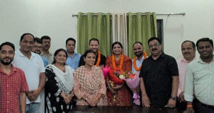 उत्तराखण्ड पशु चिकित्सा परिषद निर्वाचन में चार पदाधिकारी निर्वाचित