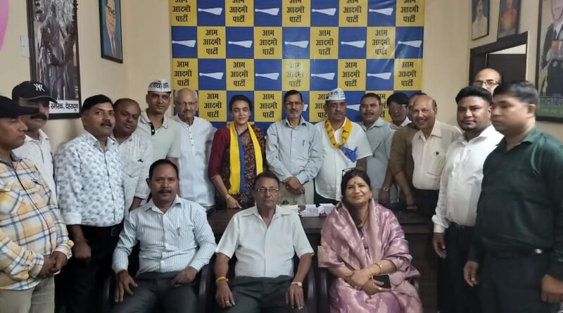 राष्ट्रीय कार्यकारिणी सदस्य व महानगर अध्यक्ष बनने पर उमा और क्षेत्री का कार्यकर्ताओं ने किया स्वागत