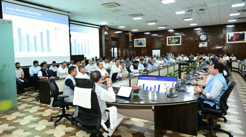 सीएम हेल्पलाइन पर प्राप्त जनशिकायतों का समयबद्ध एवं संतोषजनक निस्तारण सुनिश्चित किया जाएः सीएम
