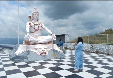 पहाड़ की चोटी पर शिव का धाम……. जहां पहुंचकर ठहर जाता है मन