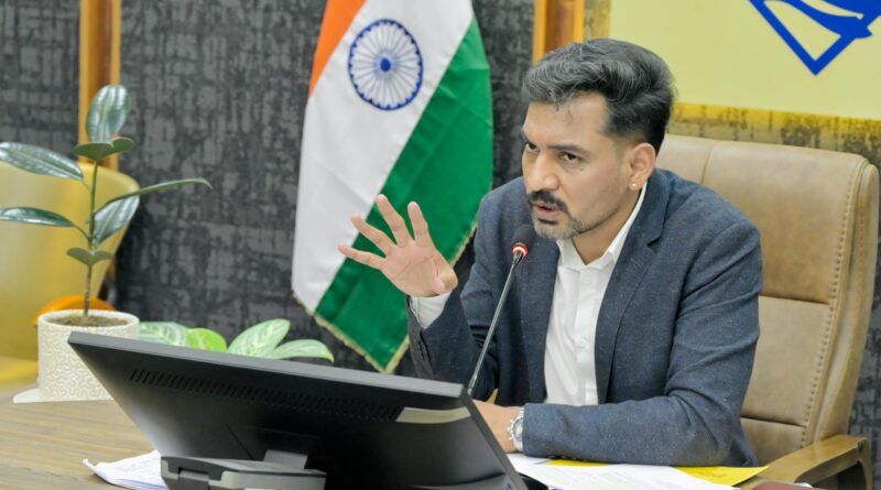 देहरादून की सड़कों पर चलेगा ‘गड्ढामुक्ति’ का महाअभियान, 15 सितंबर से युद्धस्तर पर शुरू होगा काम, 30 अक्टूबर तक सभी सड़कों को गड्ढामुक्त करने का लक्ष्य