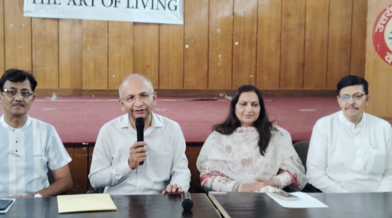 मानसिक स्वास्थ्य के लिए ध्यान जरूरी, मीडिया कर्मियों को सिखाए तनावमुक्ति के गुर