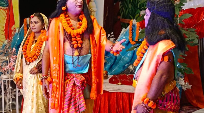 सरस्वती कला मंच की रामलीला में सीता हरण का भावपूर्ण मंचन, जटायु ने रावण को दी चुनौती