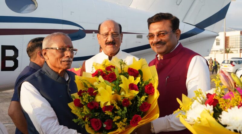 नवनियुक्त राज्यपाल डॉ. ढाल सिंह बिसेन पहुंचे देहरादून, कल सोमवार को लेंगे पद की शपथ