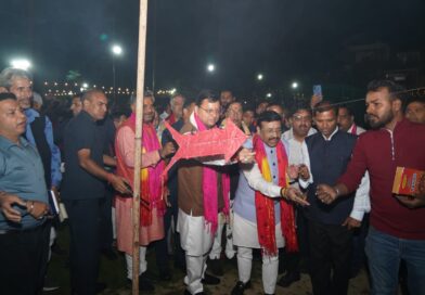 मुख्यमंत्री पुष्कर सिंह धामी ने हिंदू नेशनल कॉलेज में किया रावण दहन